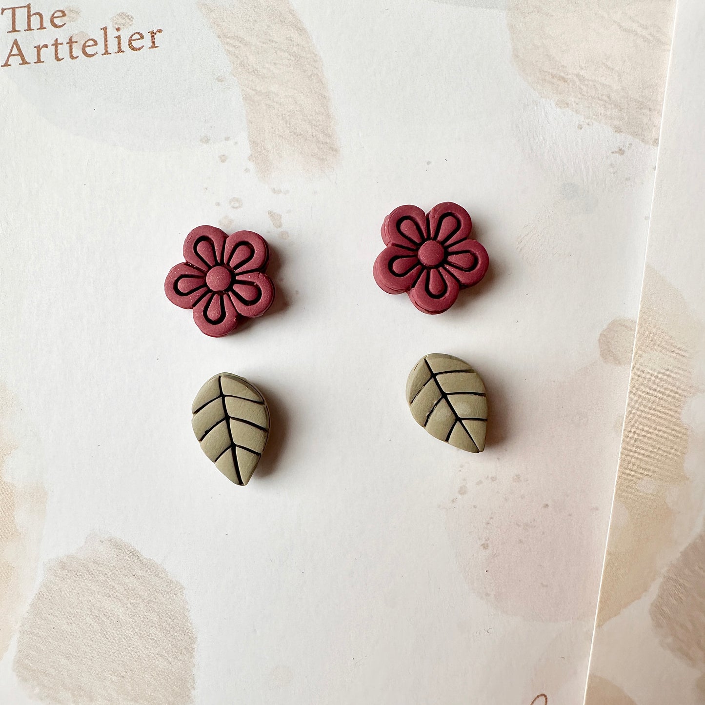 Clay Stud Earrings 2-Pack Leaf & Flower