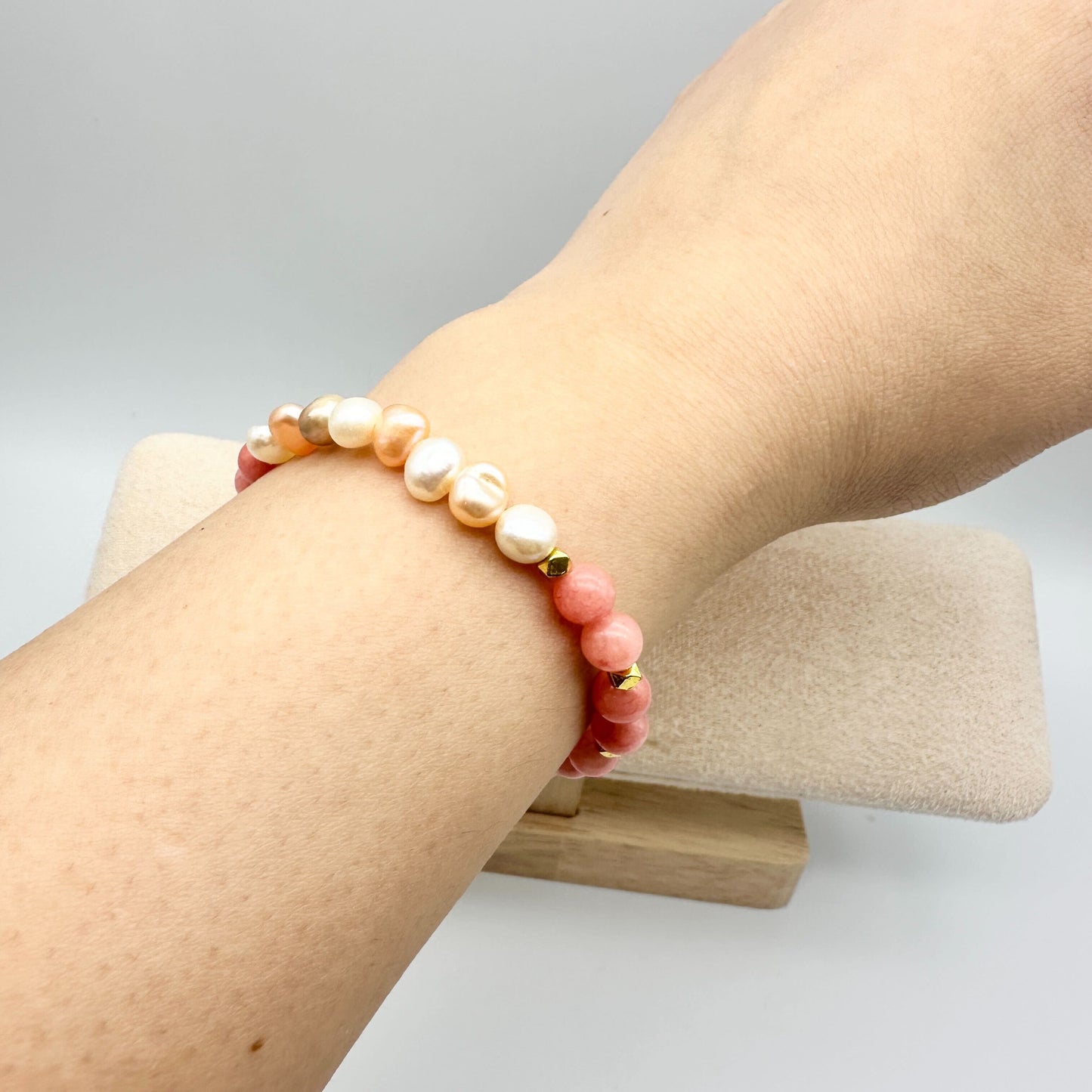 PINK JADE & PHILIPPINE PEARLS | HANDMADE GEMSTONE BRACELET